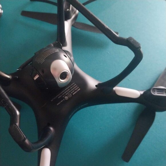 Holy Stone 2K HS100G GPS Drone - Picture 8 of 9